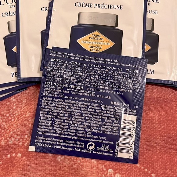 L’Occitane Crème Précieuse Sample Packets, 0.5oz (10x0.05oz.) - Picture 3 of 3